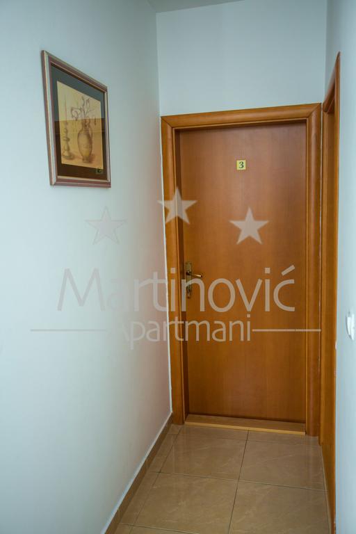 Apartments Martinovic Zaostrog Exteriör bild